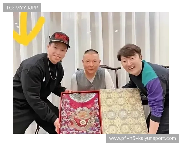 德云社副总烧饼现状：已成功挤进上流社会，打高尔夫、走国际范